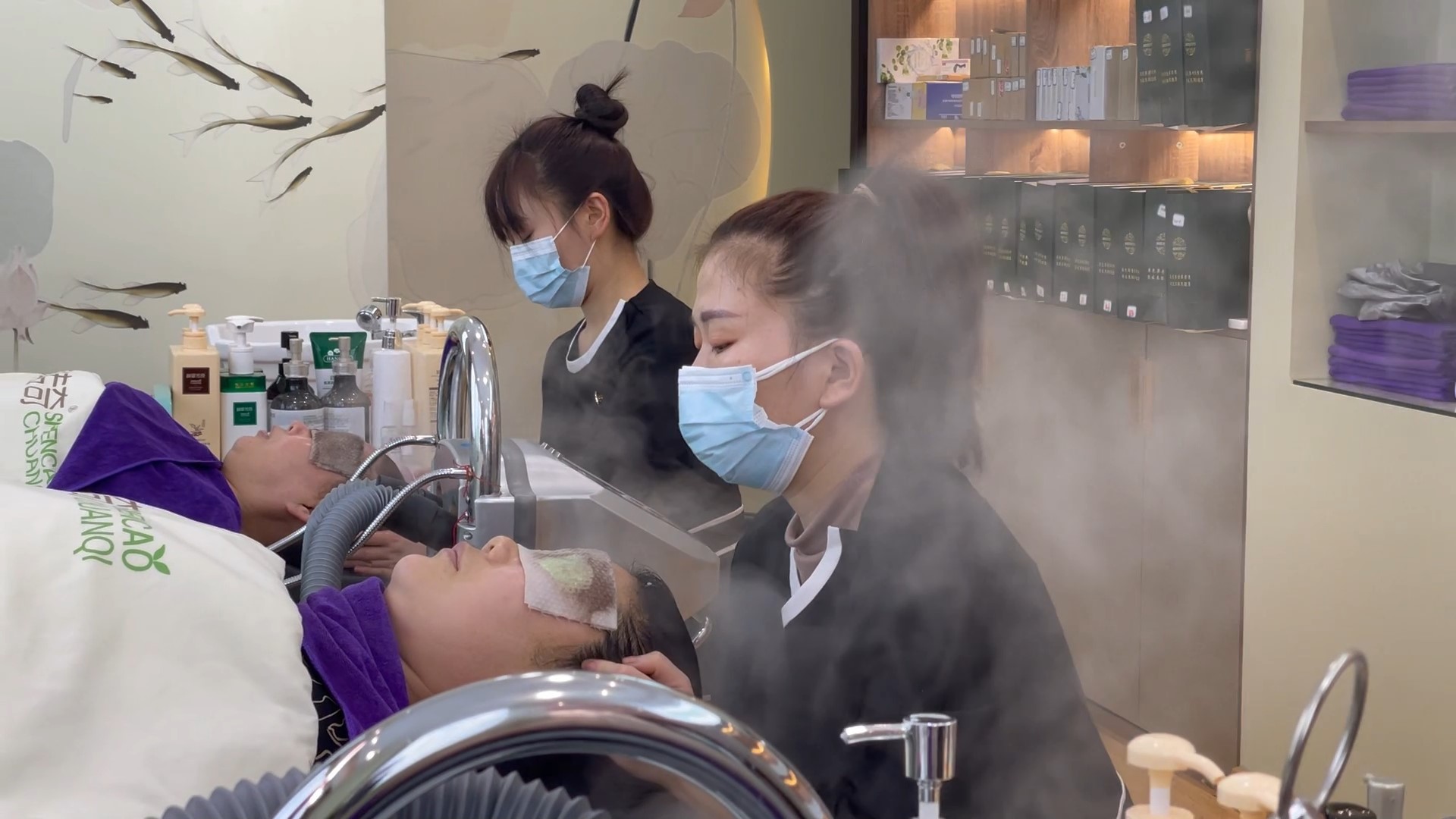 神草传奇非遗养发馆：春季养发正当时，如何进行头皮大保养