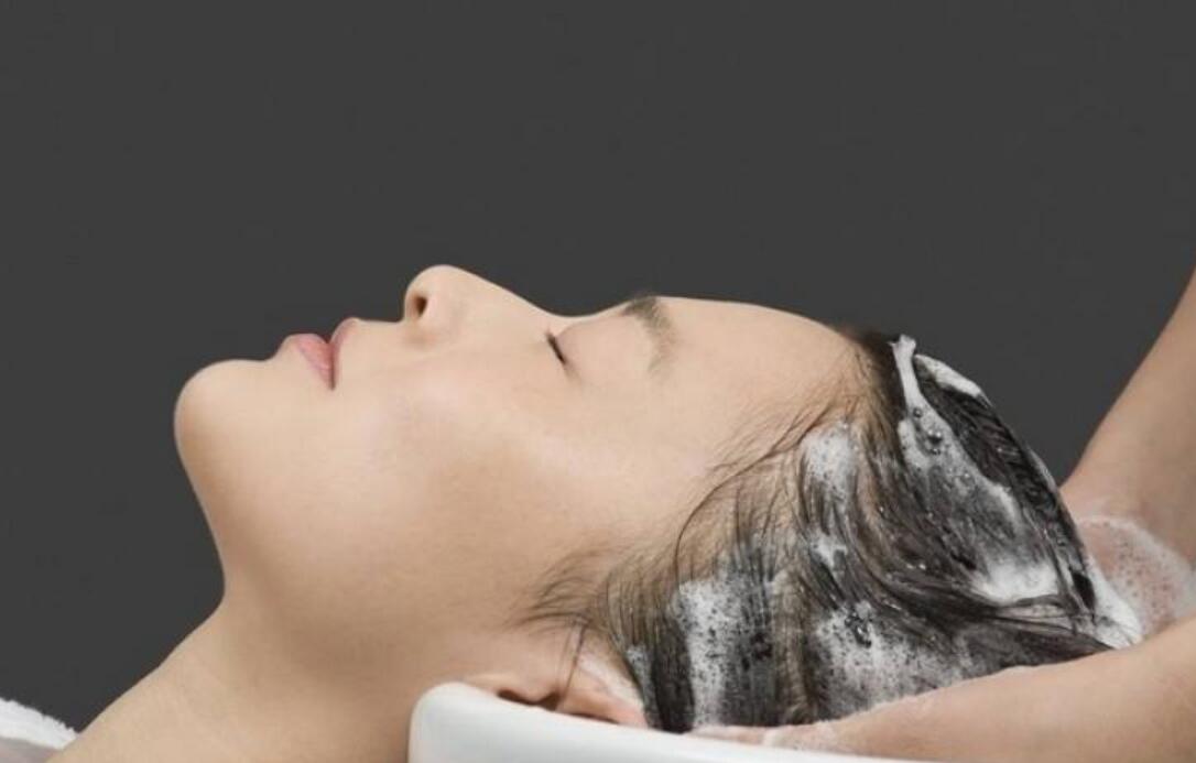 头皮养护才是养颜的关键！35 + 女性逆龄的秘密，都在 “头” 上
